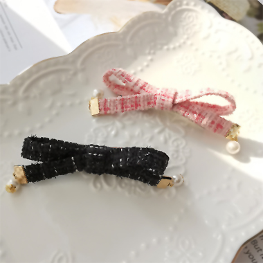 OKBA60392百搭气质甜美简约手工淑女发饰头饰
标签:发圈发绳 边夹顶夹  几何图形|| 蝴蝶结蝴蝶结 圆形 珍珠 珠子 长方形 鸭嘴夹 小肠发圈