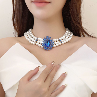 OKBA58077重工满钻三层珍珠颈链轻奢气质韩版项链
特征:多层链, 其他分类特征, 植物, 平面/立体几何图形, 其他形状
标签:花 圆形 珍珠 珠子 椭圆形 多边形
