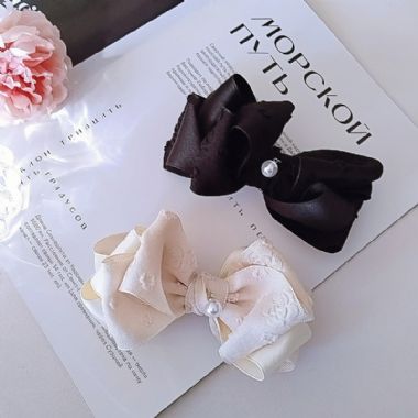OKBA59132立体感十足韩国扭扭多层少女感蝴蝶结玫瑰花花纹
标签:弹夹||蝴蝶结  仿珍珠  布艺