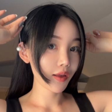 OKBA58859韩国进口多种戴法新概念百搭仿珍珠发箍
标签:发箍发带||仿珍珠