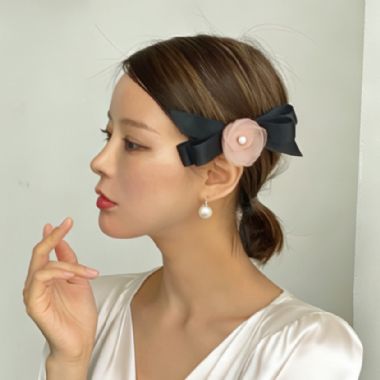 OKBA59513韩国雪纱花多层蝴蝶结弹夹
标签:弹夹||日韩  仿珍珠  布艺